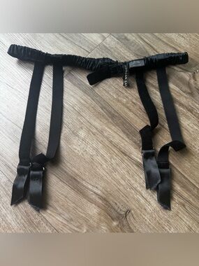 Morgan Lane Black Silk garter belt size M